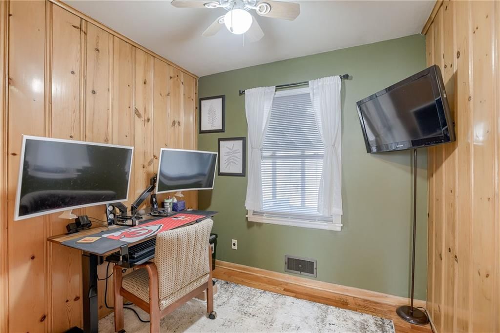 8904 W 81st Street — photo 15