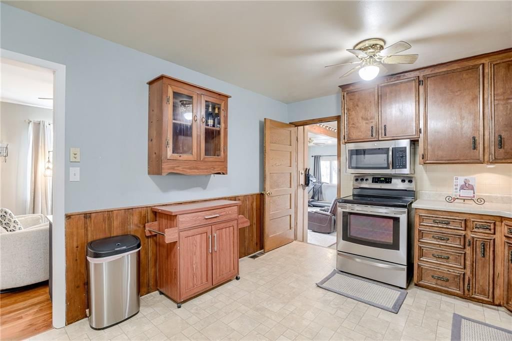 8904 W 81st Street — photo 6