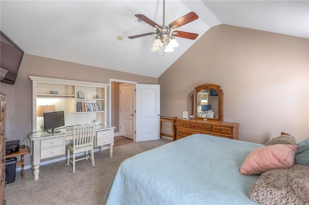 213 NW Jackie Avenue — photo 23