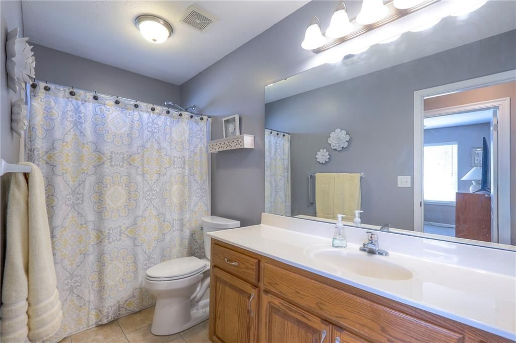 213 NW Jackie Avenue — photo 29