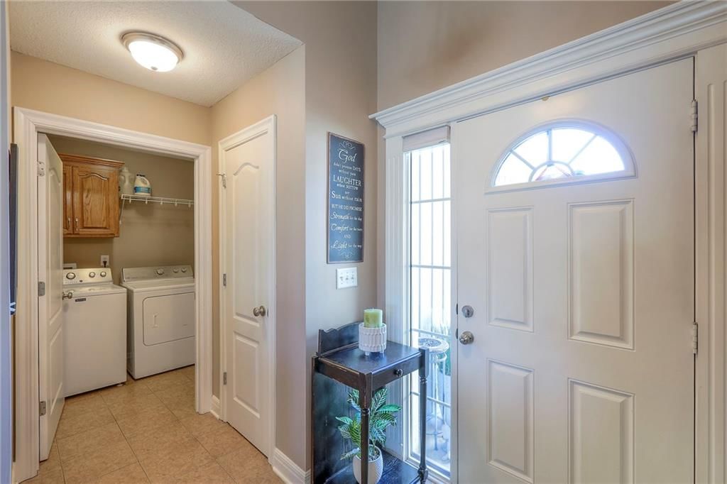 213 NW Jackie Avenue — photo 6