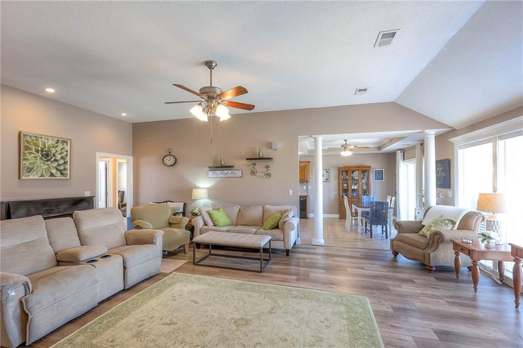 213 NW Jackie Avenue — photo 9