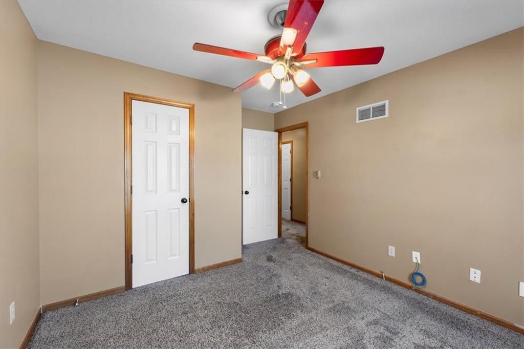 5329 NE Scenic Drive — photo 32