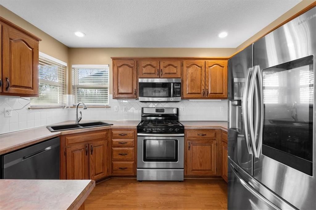 5329 NE Scenic Drive — photo 9