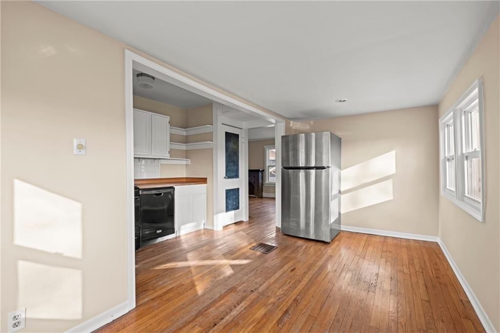 3415 Genessee Street — photo 5