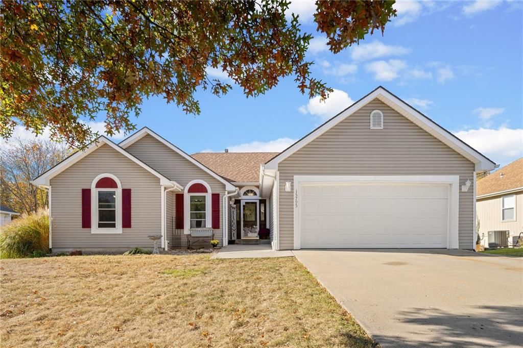 15795 Meadow Court, Platte City, MO