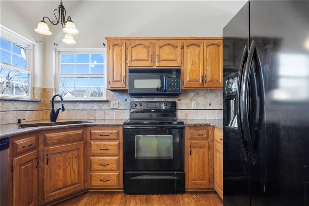 15208 MARTY Street — photo 13