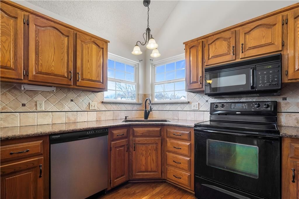 15208 MARTY Street — photo 14
