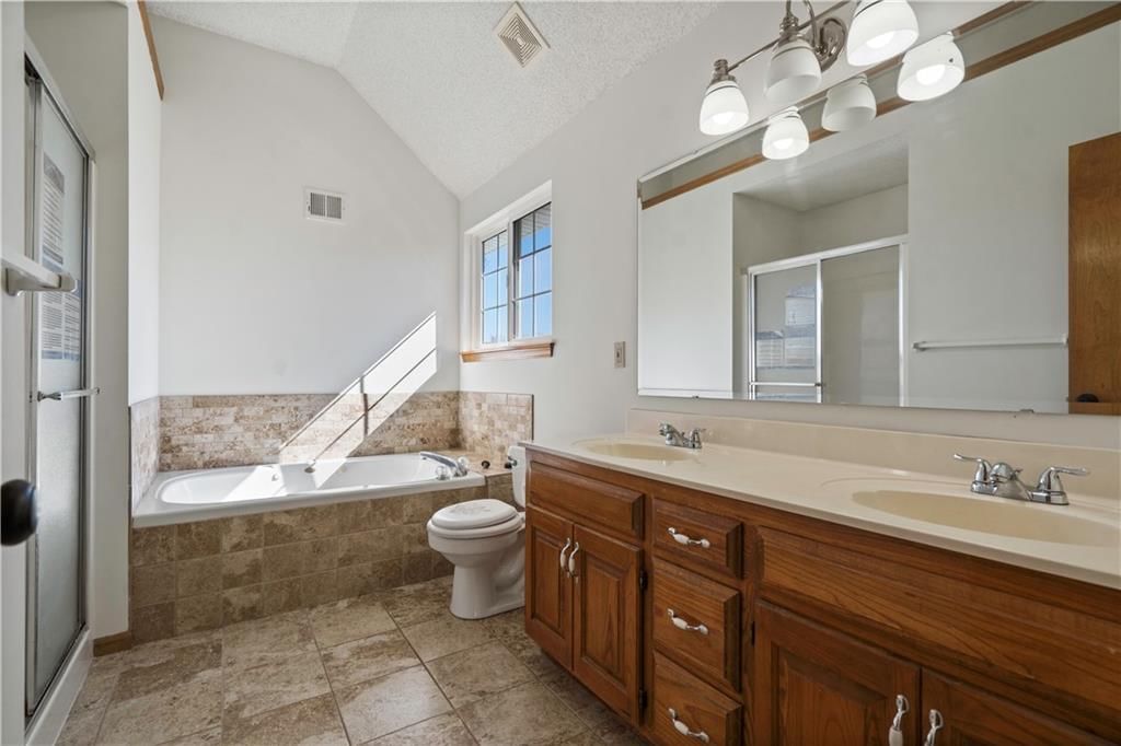 15208 MARTY Street — photo 28