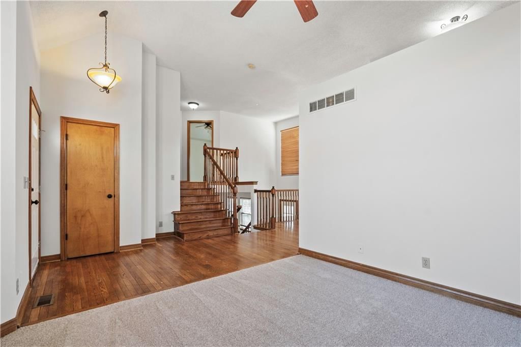 15208 MARTY Street — photo 6
