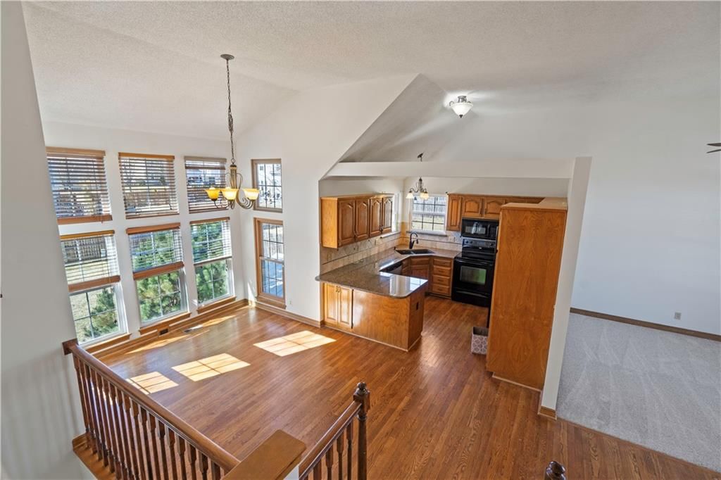 15208 MARTY Street — photo 10