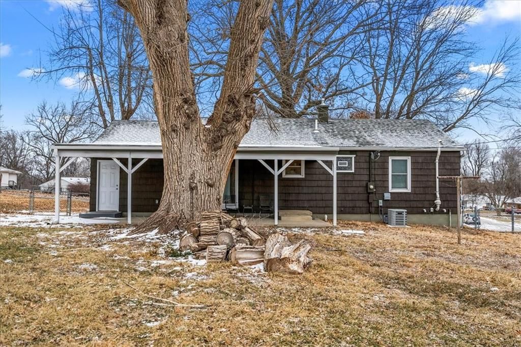 5118 Fuller Drive — photo 20