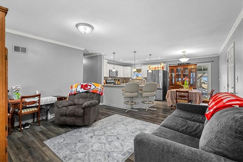 5118 Fuller Drive — photo 9