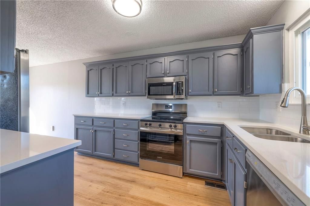605 Valleyview Drive — photo 22