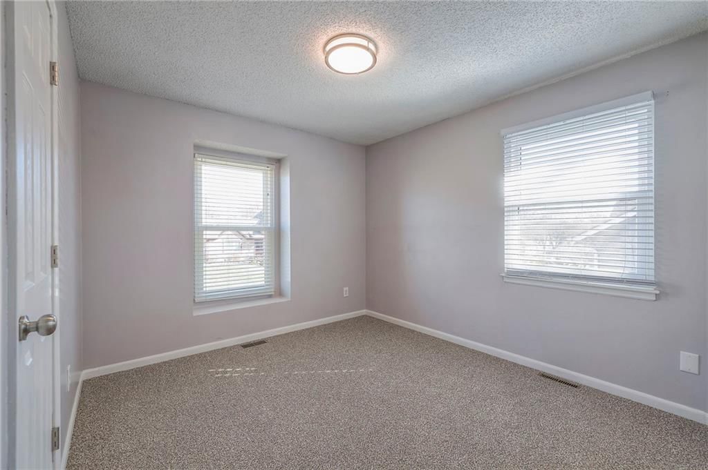 605 Valleyview Drive — photo 25