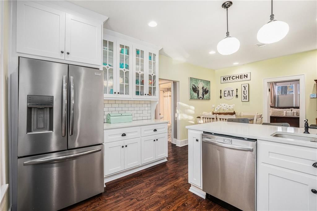 342 W Kansas Street — photo 16