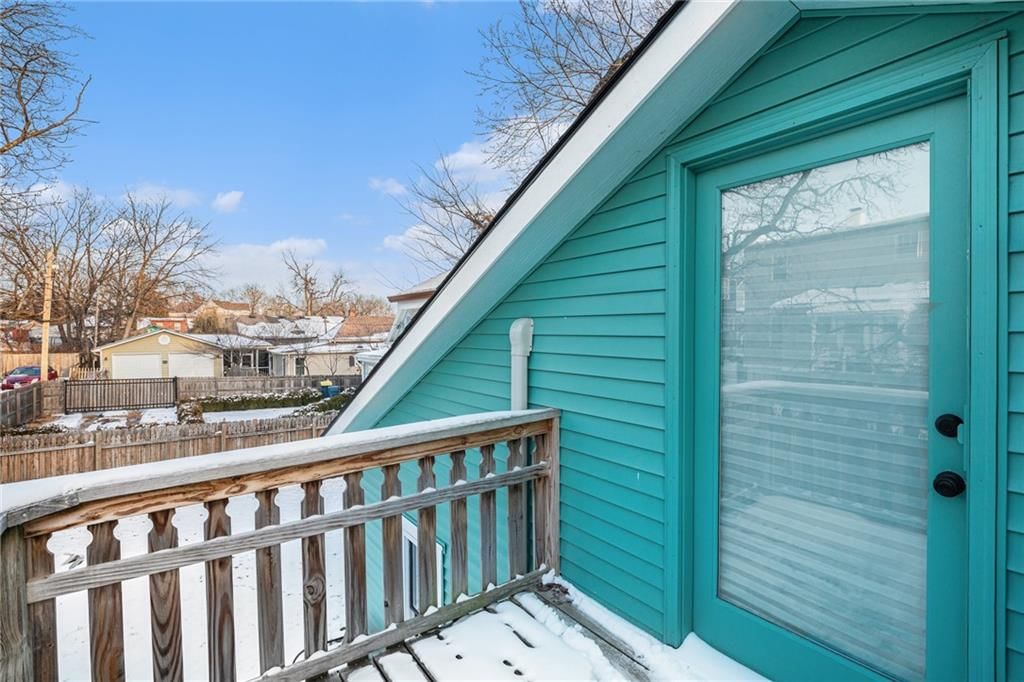 342 W Kansas Street — photo 32