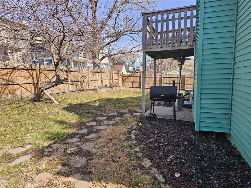 342 W Kansas Street — photo 33