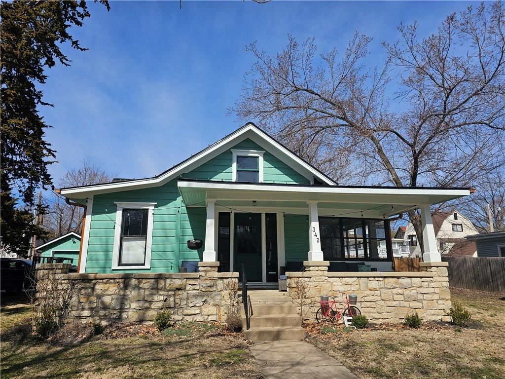 342 W Kansas Street — photo 37