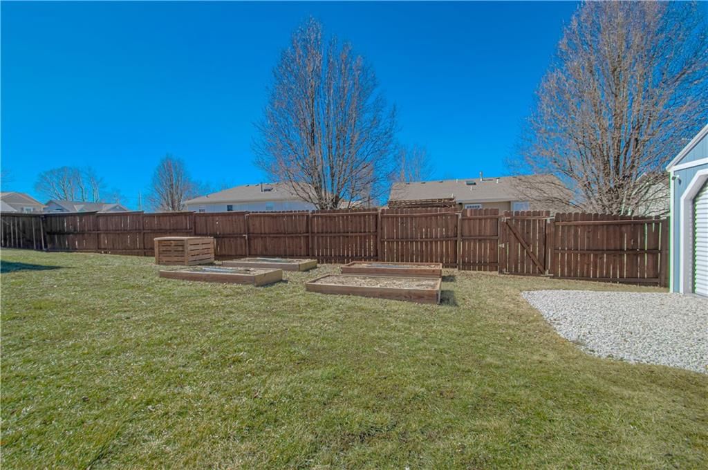 1406 Spruce Drive — photo 32