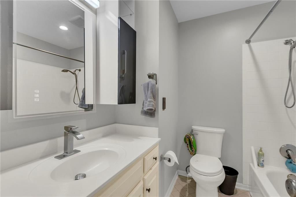 5605 W 127th Terrace — photo 43
