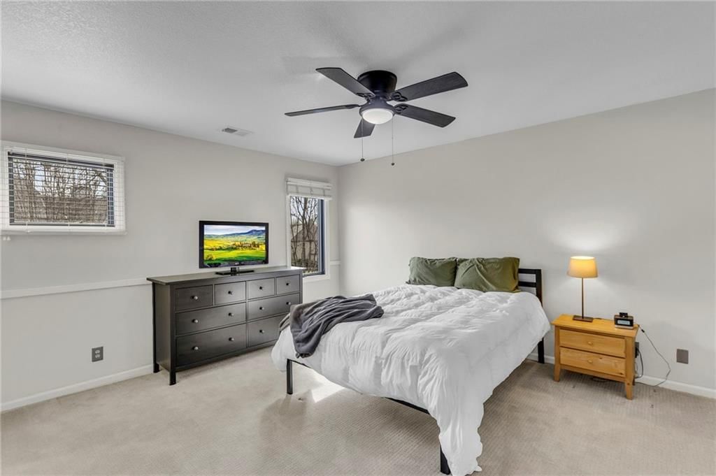 5605 W 127th Terrace — photo 47