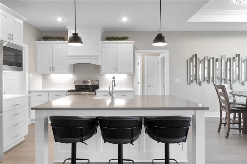 183 S Singletree Street — photo 13