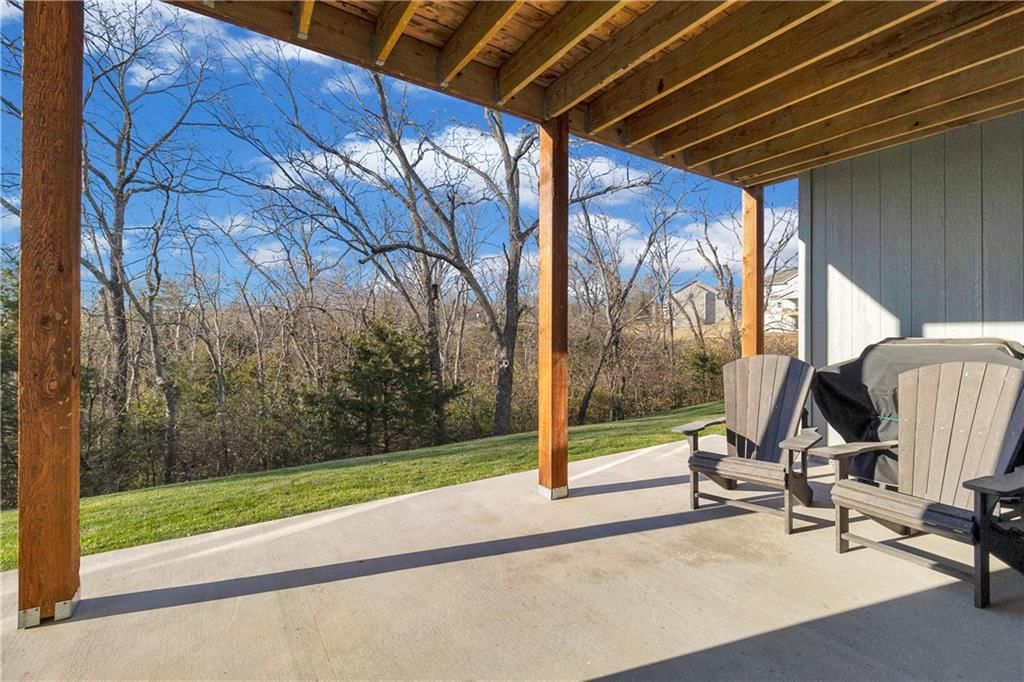 183 S Singletree Street — photo 34