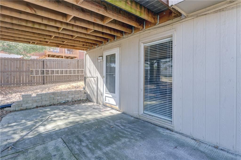 8811 N Mcgee Street — photo 22