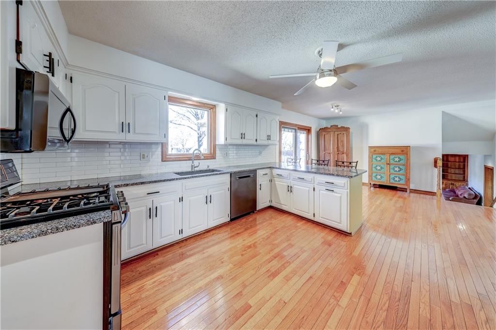 12702 W 66th Terrace — photo 3