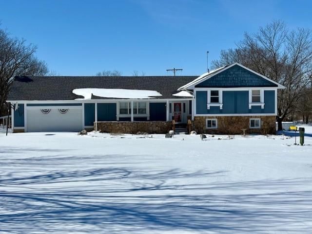 24092 Gray Road — photo 2