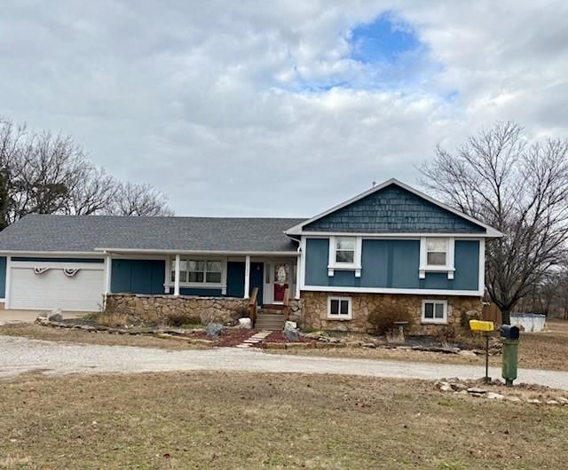 24092 Gray Road — photo 3