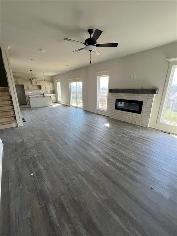 2312 Larkspur Lane — photo 2