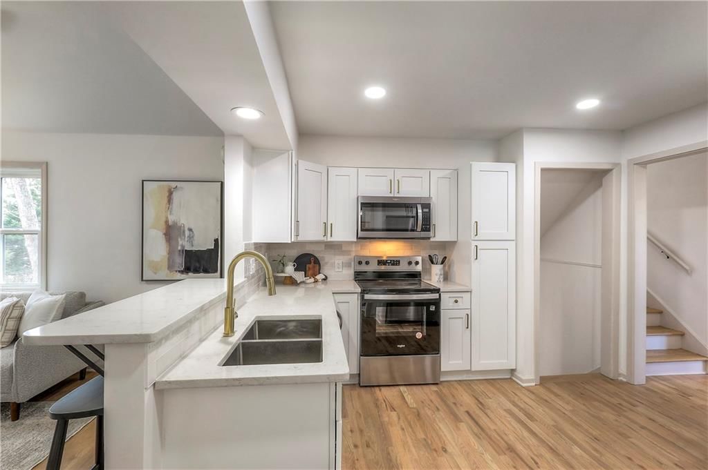 9129 Lowell Avenue — photo 16