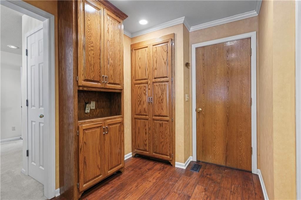 310 SW Raintree Drive — photo 16