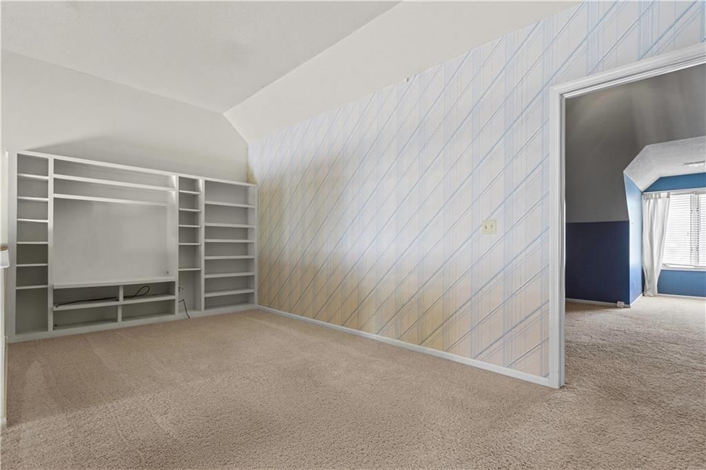 310 SW Raintree Drive — photo 19