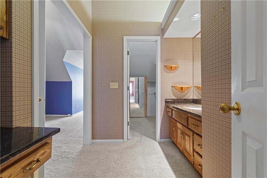310 SW Raintree Drive — photo 27