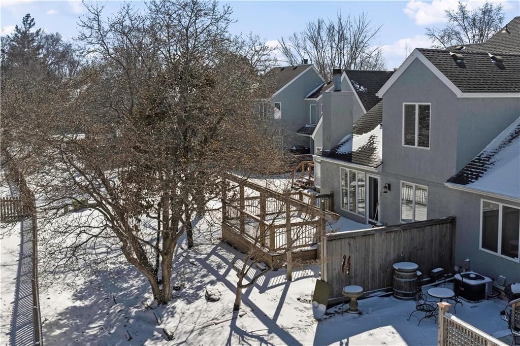 310 SW Raintree Drive — photo 5