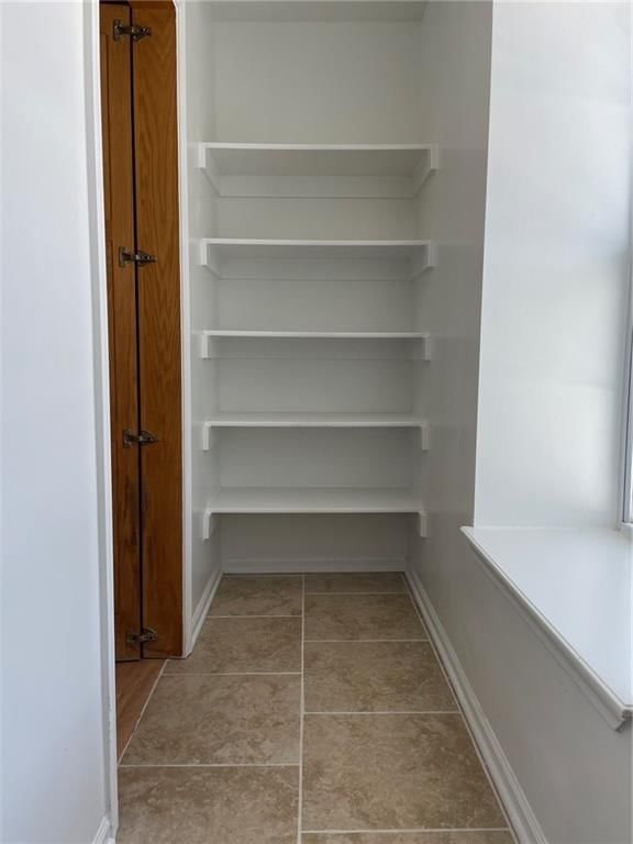 11037 N Belleview Avenue — photo 12