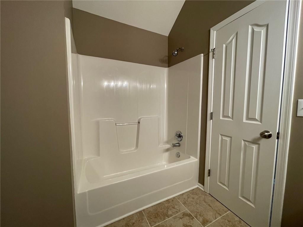11037 N Belleview Avenue — photo 19
