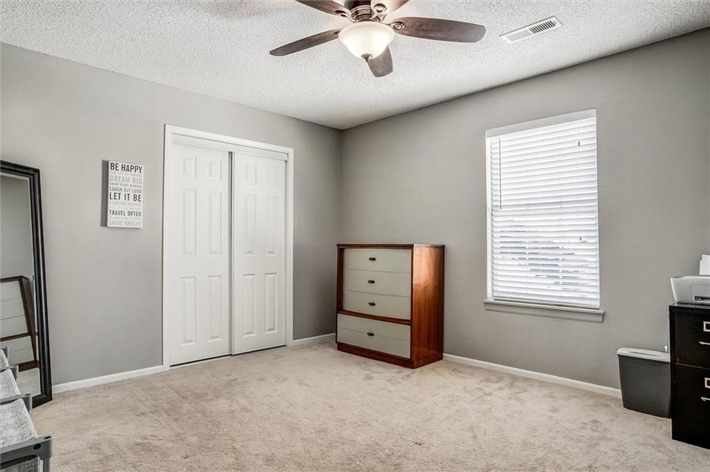 1226 NW Phelps Drive — photo 23