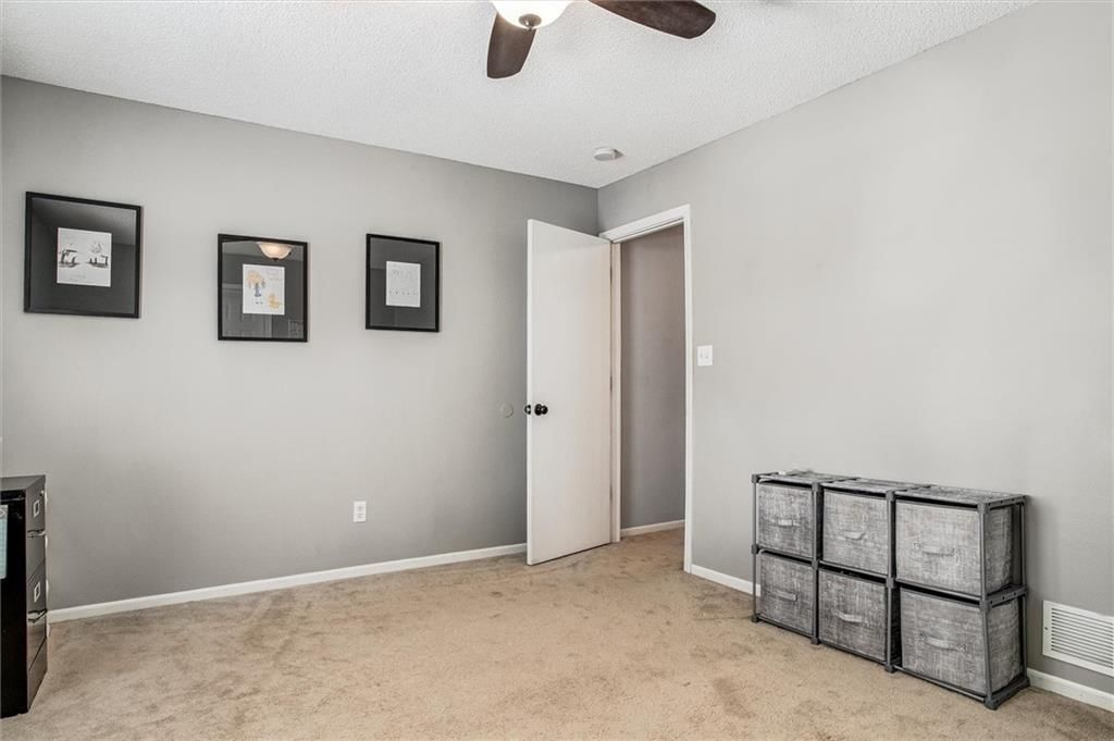 1226 NW Phelps Drive — photo 24