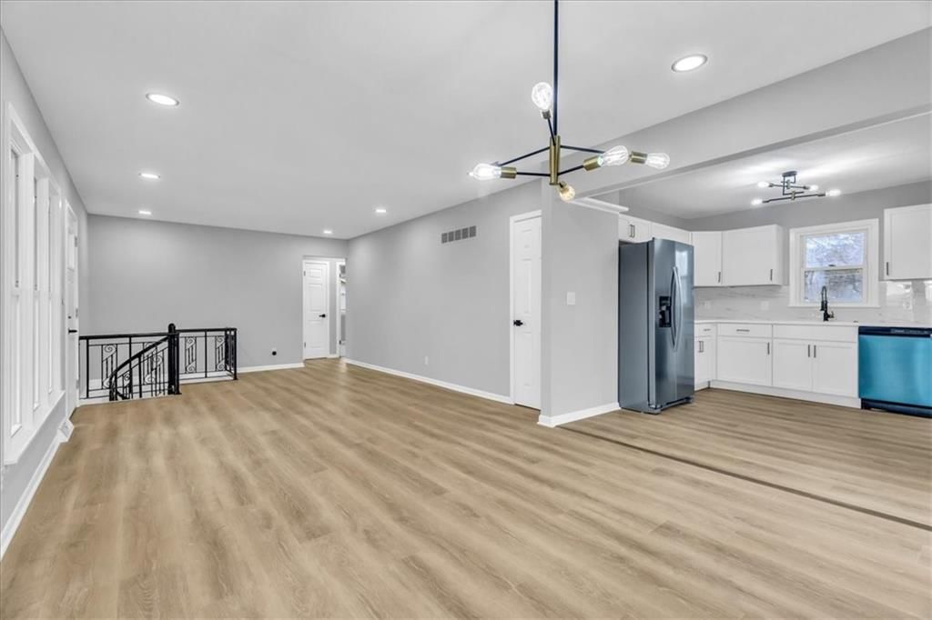 11114 W 70th Terrace — photo 11