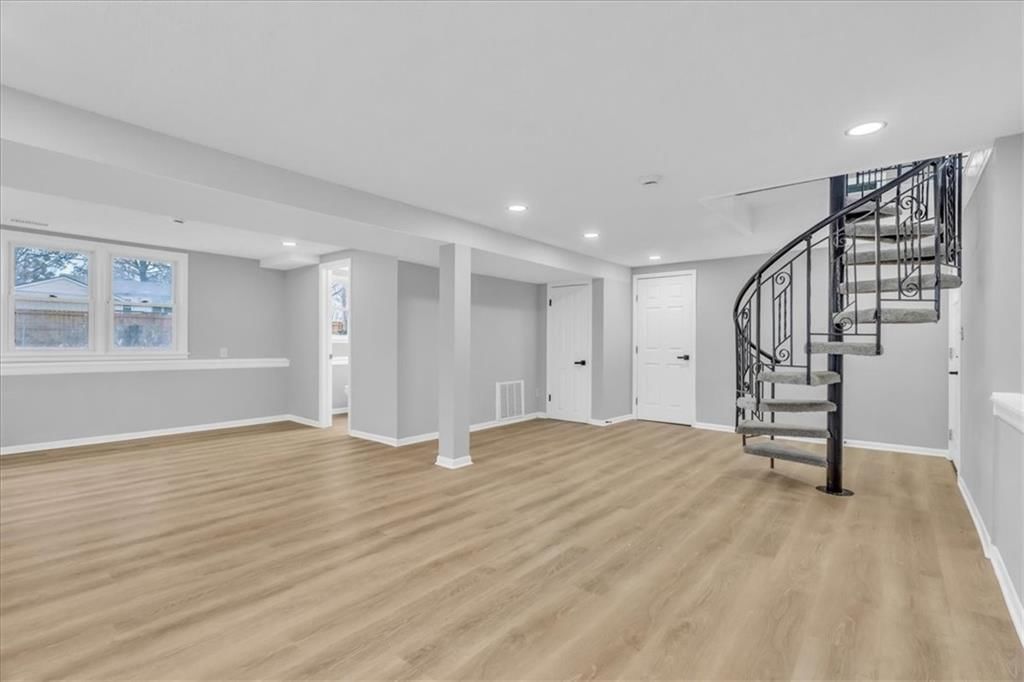 11114 W 70th Terrace — photo 18