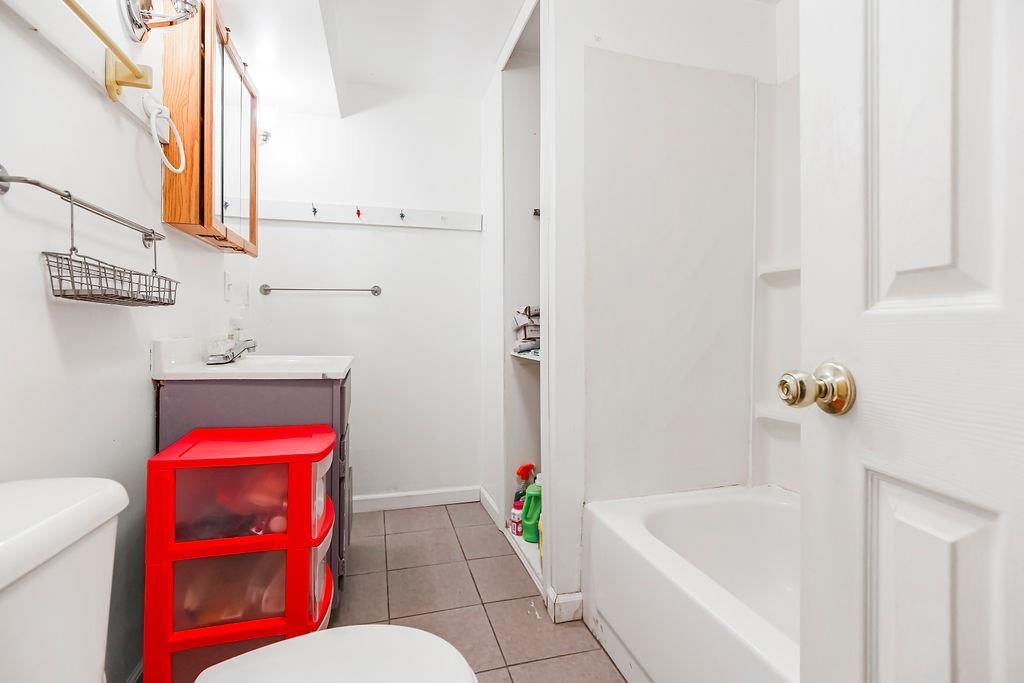 7501 E 49th Street — photo 16