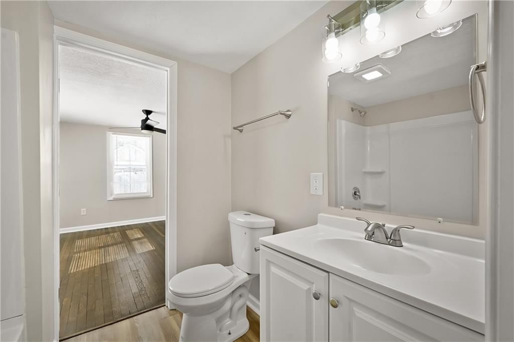 509 E 92nd Terrace — photo 14