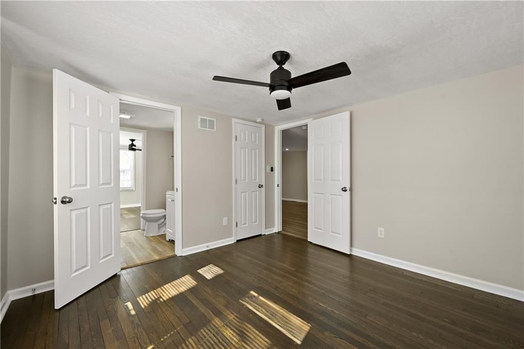 509 E 92nd Terrace — photo 15
