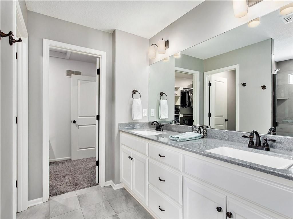 706 Eagle Court — photo 13