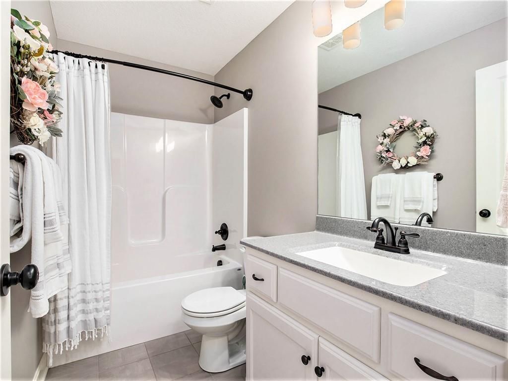 706 Eagle Court — photo 17