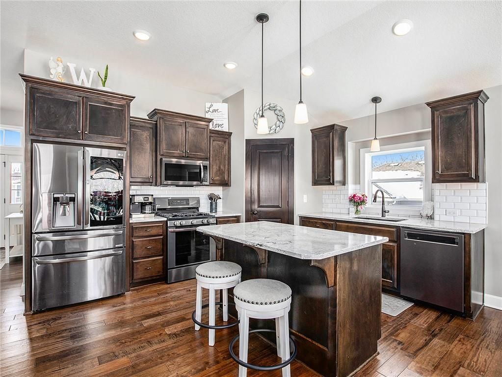 706 Eagle Court — photo 10